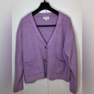 Hudson lilac button up sweater
Lg.